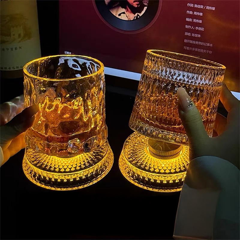 Old Fashioned Glass - 360 ° LED Işıklı Dönen Viski